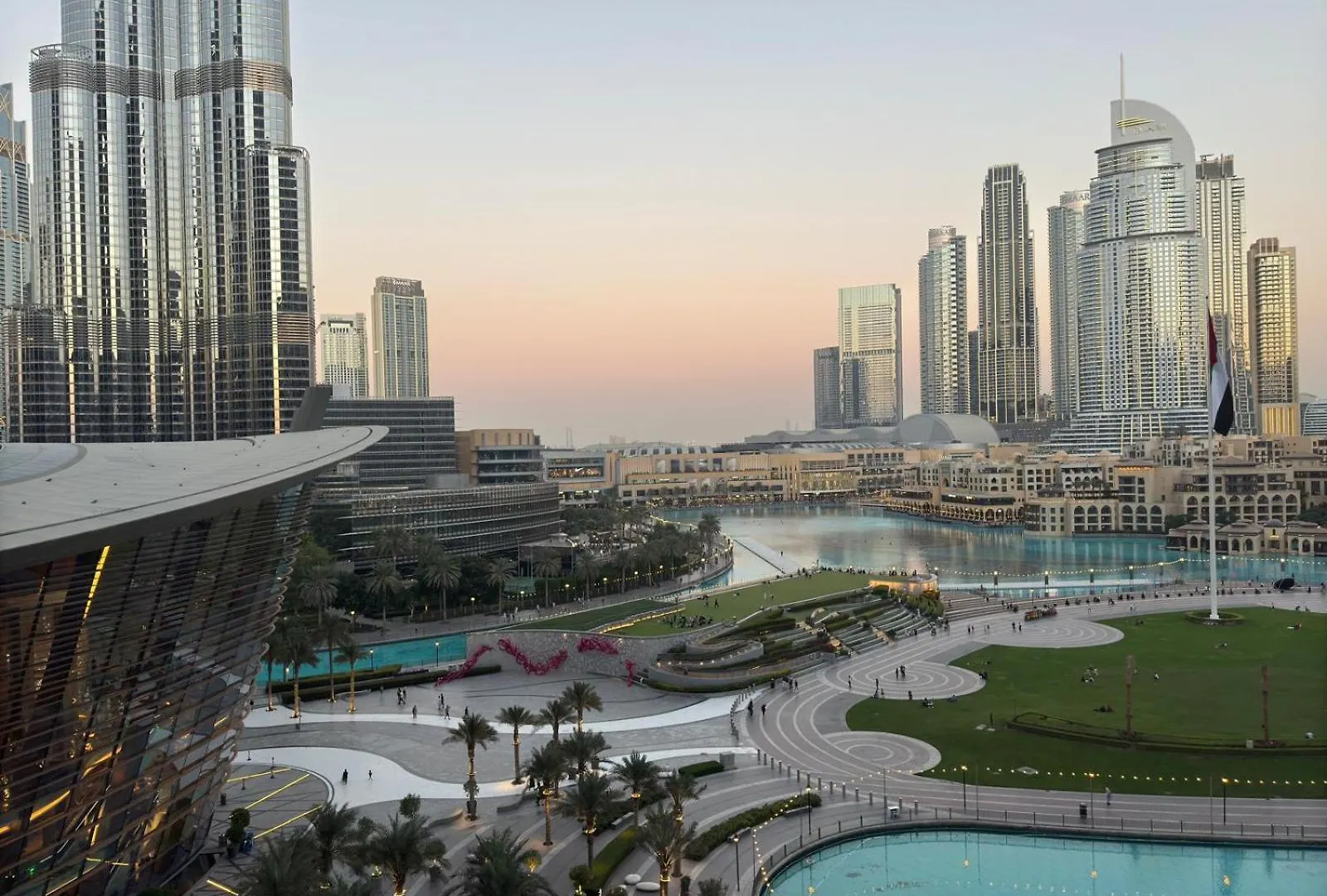 Direct Burj Khalifa & Fountain Views Lux 2Br Apartment Dubai