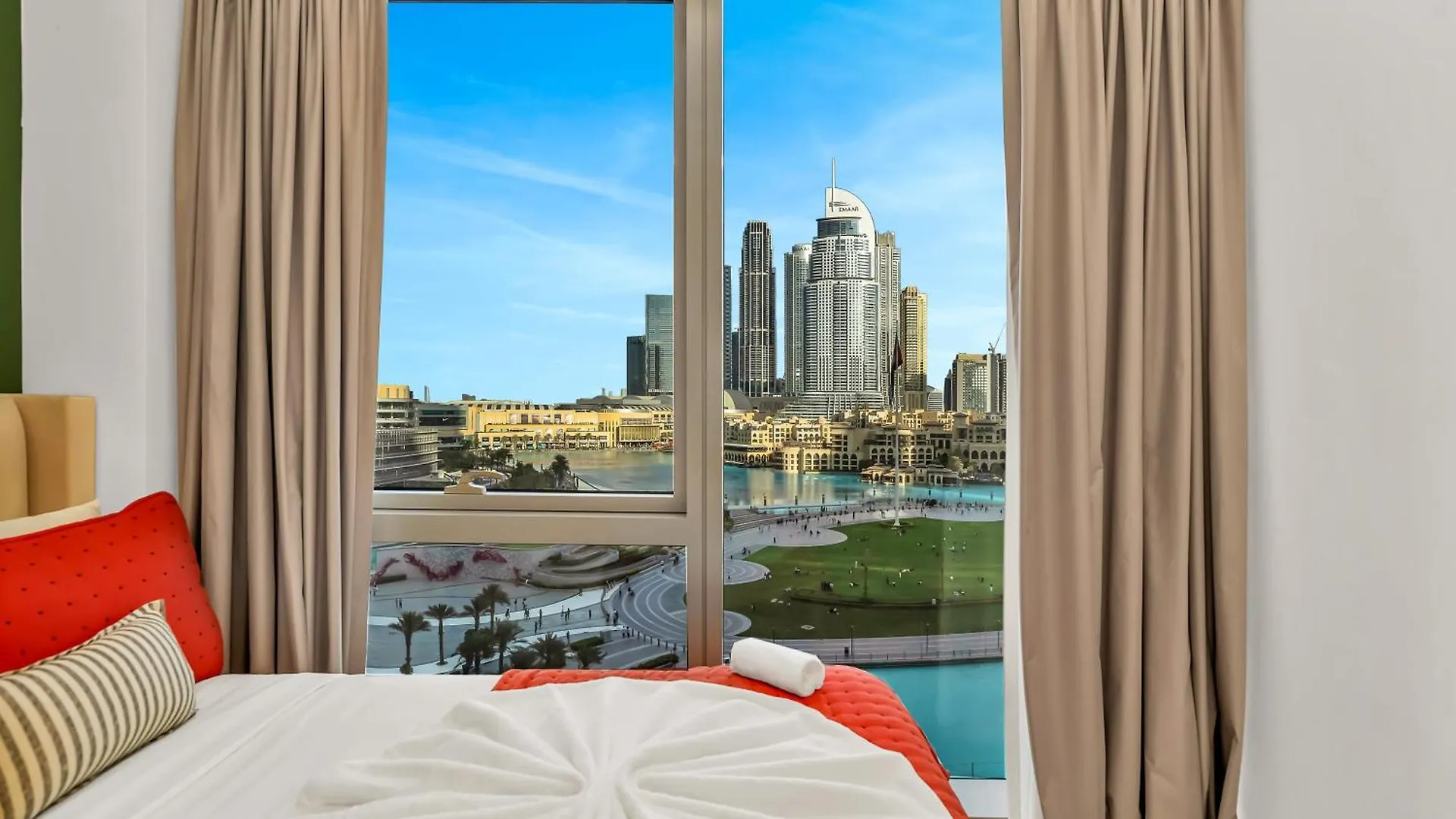 Direct Burj Khalifa & Fountain Views Lux 2Br Apartment Dubai