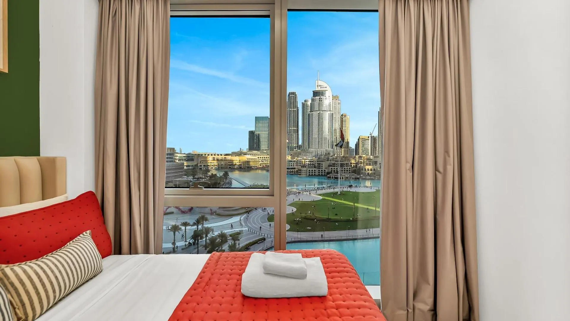 Direct Burj Khalifa & Fountain Views Lux 2Br Apartment Dubai